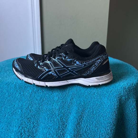 Asics Black and Blue Athletic Shoes - Picture 1 of 11